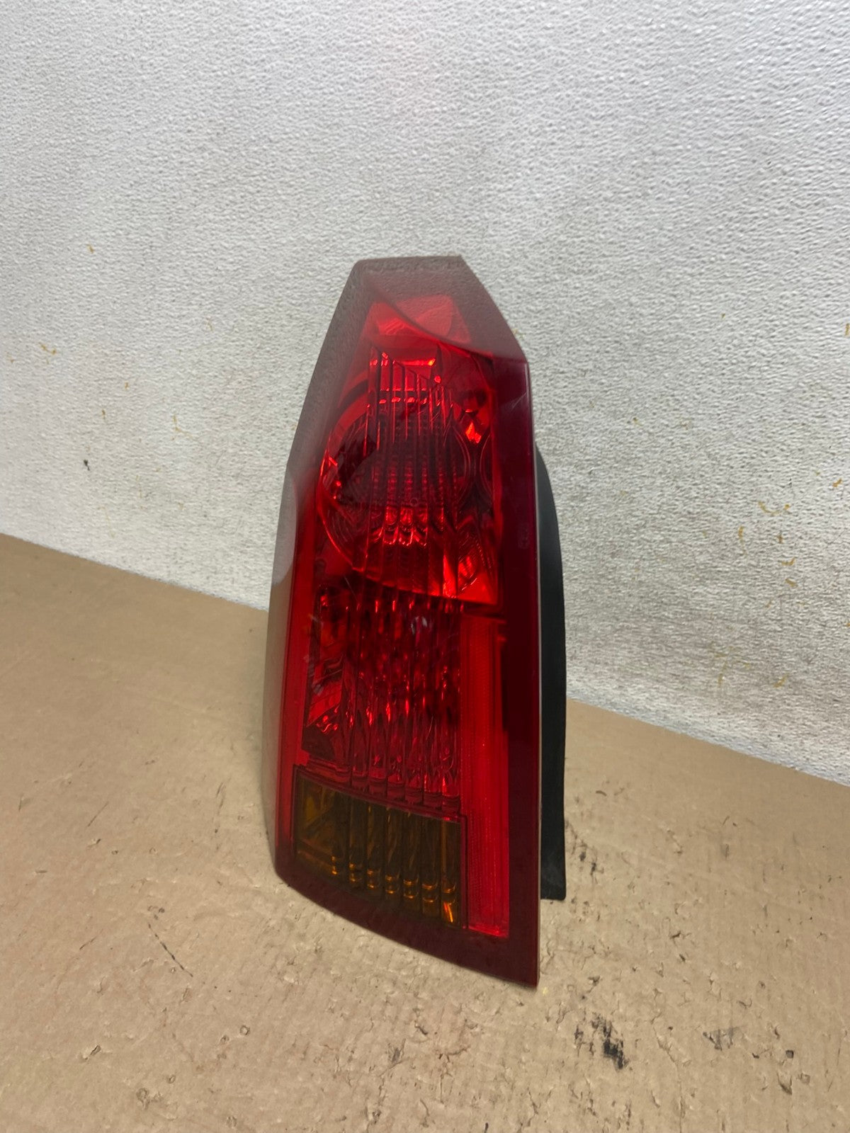 2003 to 2007 Cadillac Cts Left Driver LH Side Tail Light AI2464 LK0
