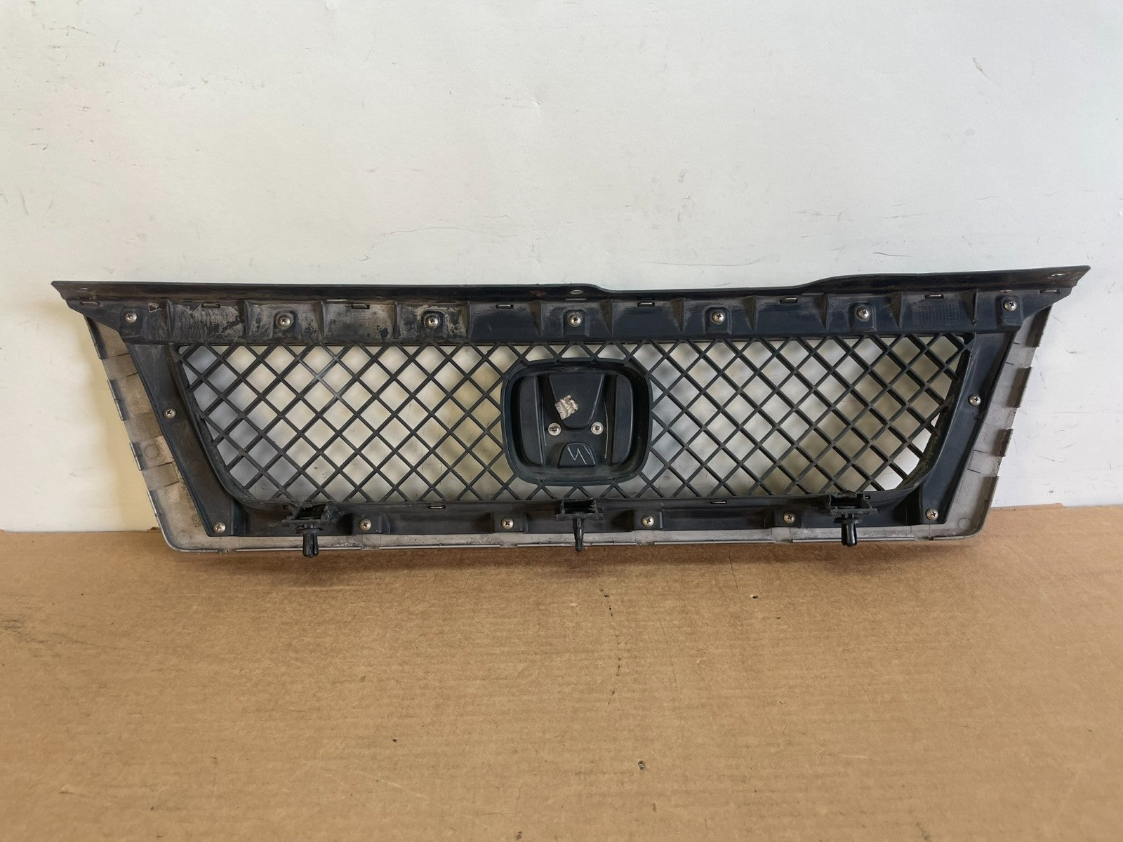2003 2004 2005 2006 Honda Element Front Upper Grill Grille AF8739 DG3