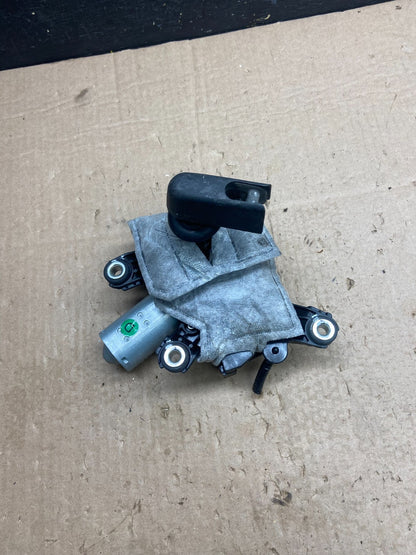 2004-2010 Infiniti QX60 Rear Liftgate Back Window Wiper Motor OEM z1588 DG0