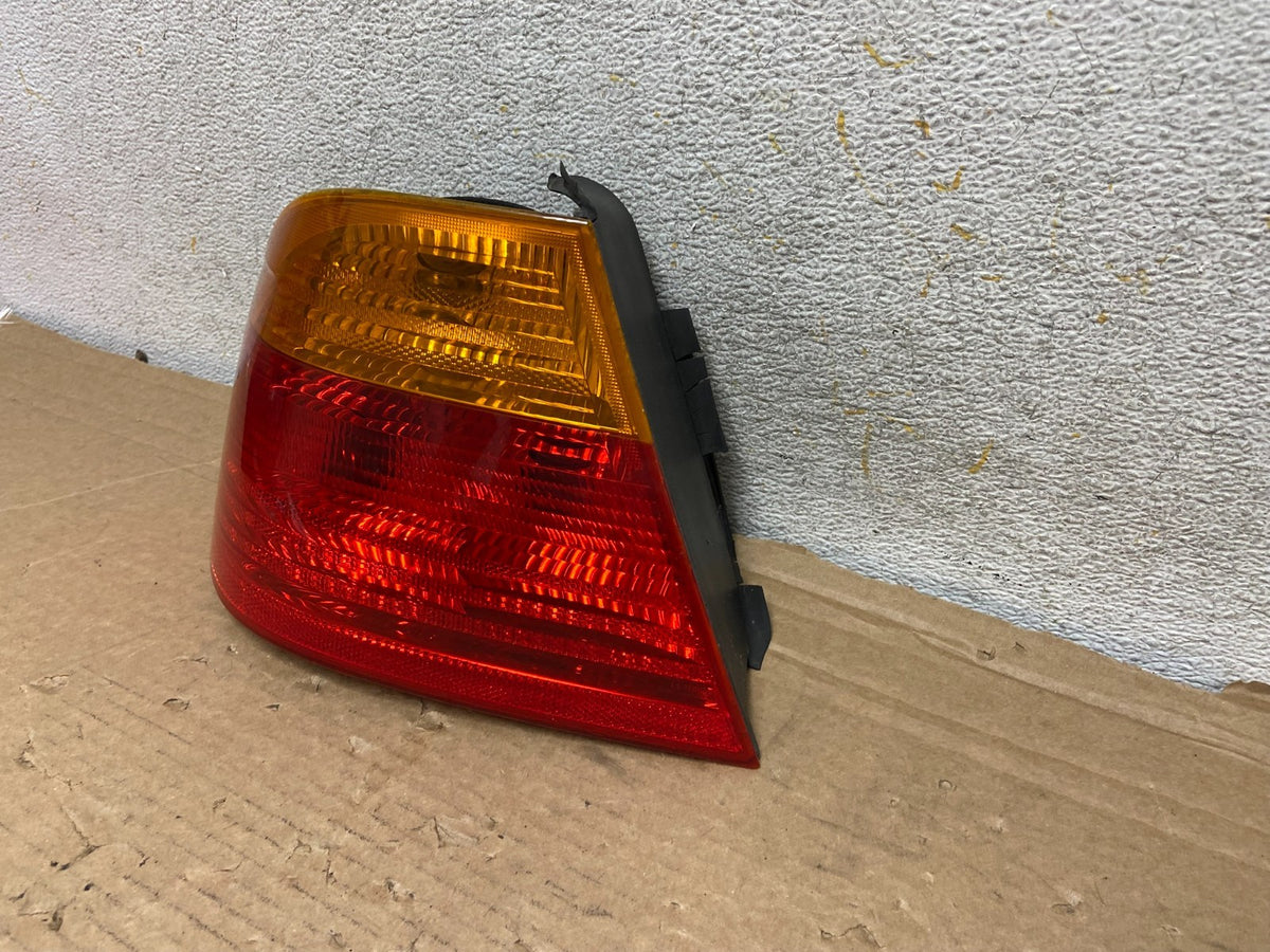 1999-2001 Bmw 3 E46 325i 328i 330i Coupe Left Driver LH Tail Light AH8847 DG2