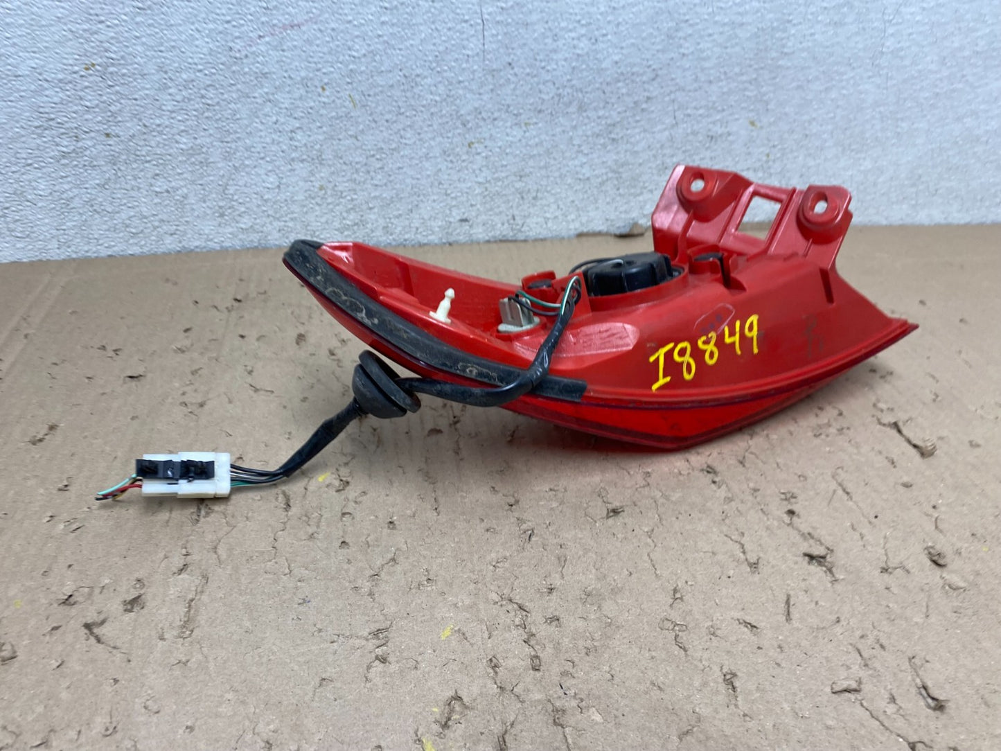 2003 to 2008 Infiniti FX35 FX45 Right Passenger RH Side Tail Light OEM I8849 DW7
