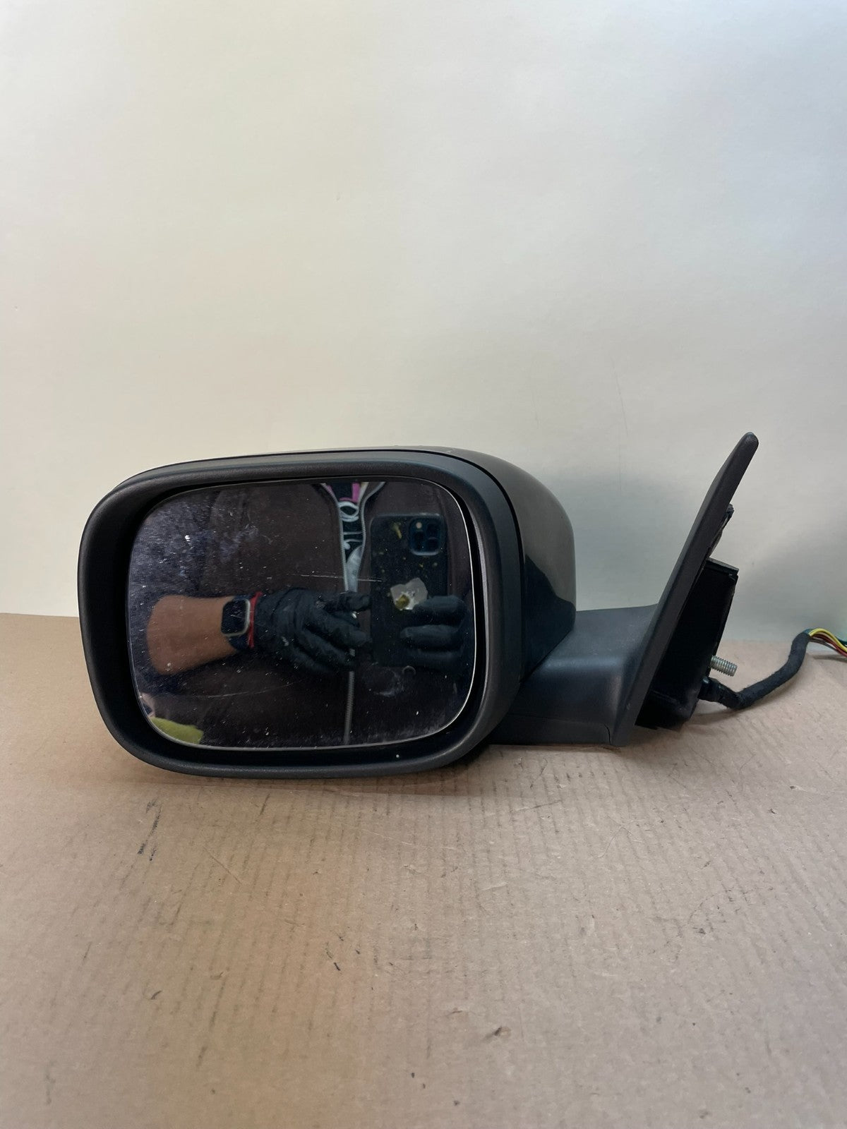2007 to 2014 Volvo XC90 Left Driver View Door Turn Signal Mirror AJ0595 DG9