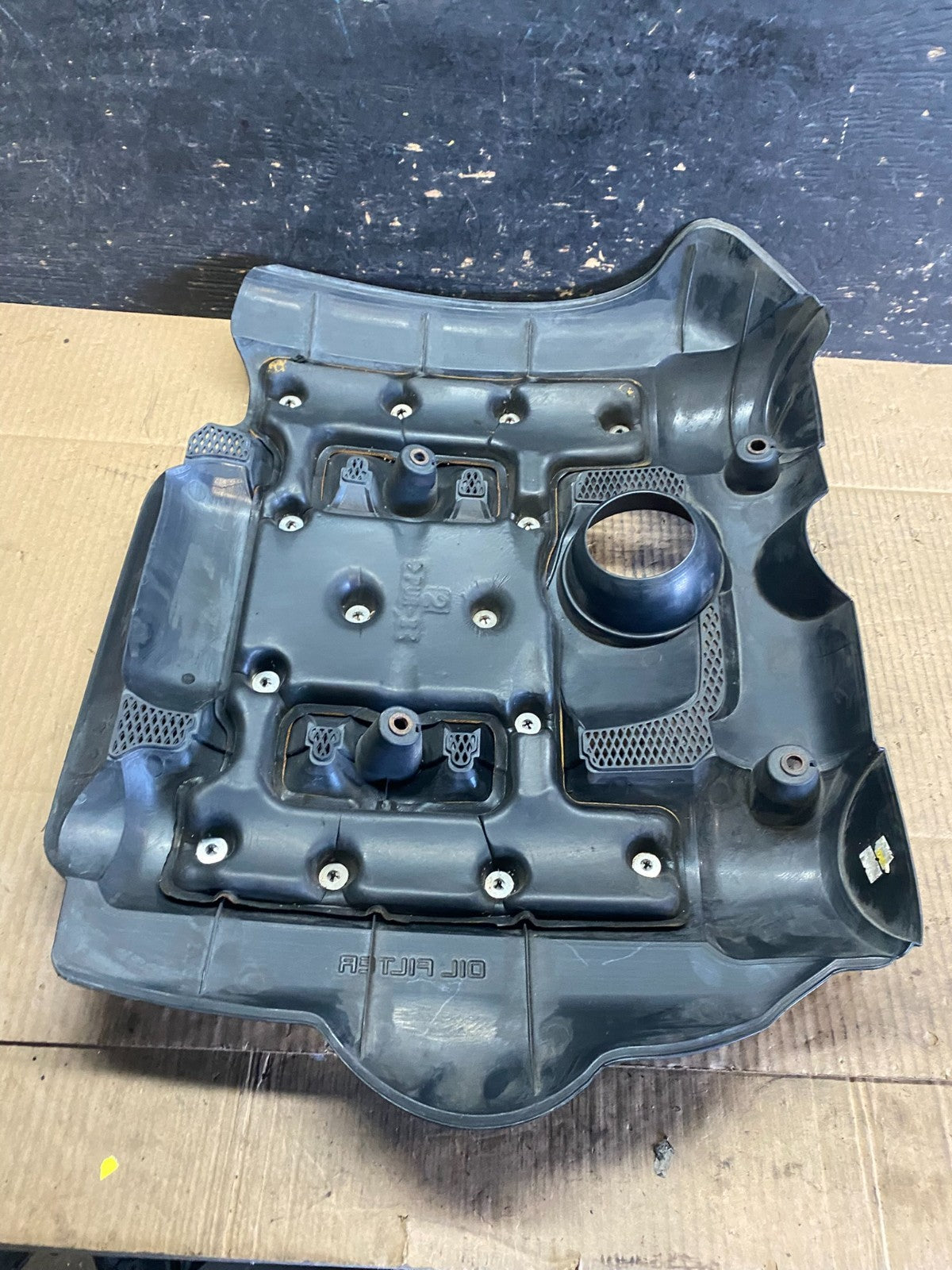 2006 to 2008 Kia Sedona V6 3.8L Engine Motor Cover t6773 DG7