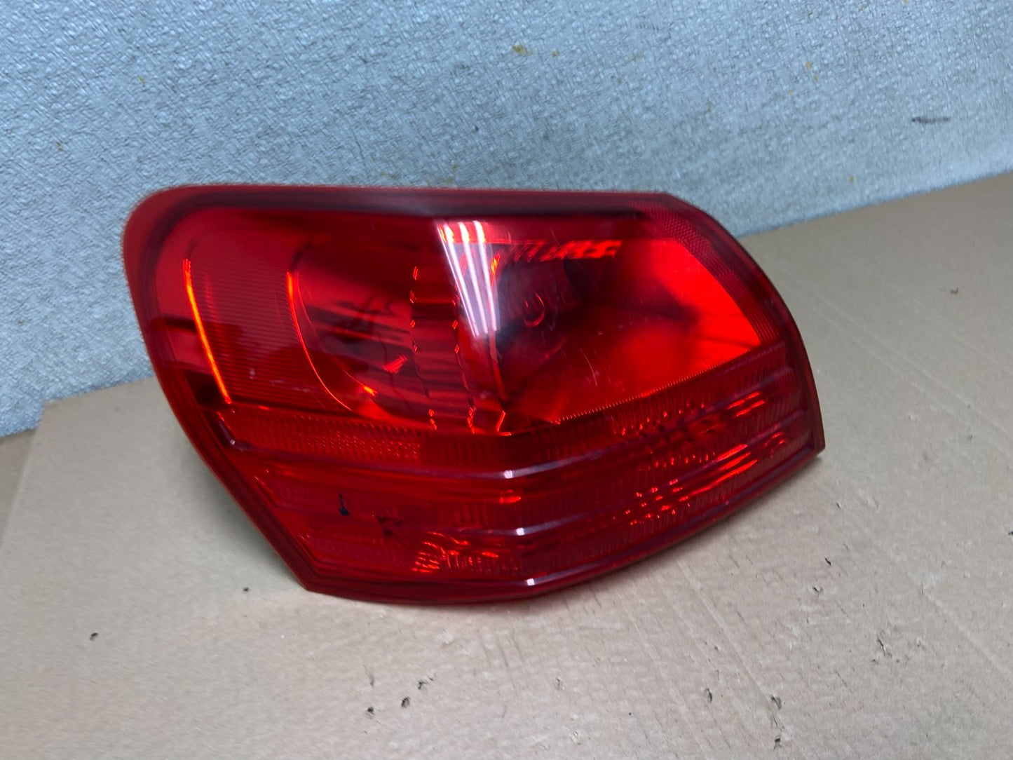 2008 to 2015 Nissan Rogue Left Driver Lh Side Tail Light OEM AB2382 LK0