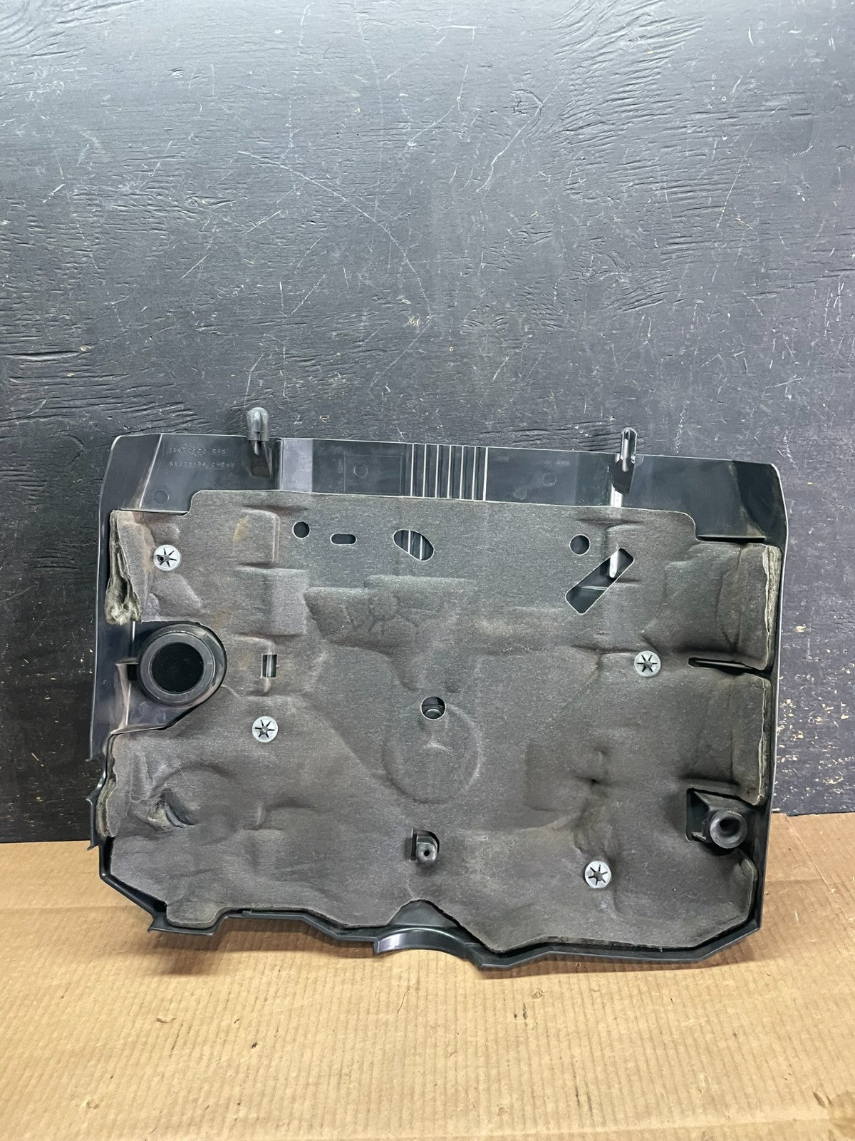 2008 to 2013 Cadillac CTS 3.6L Plastic Engine Cover Shield OEM AA9218 DG5