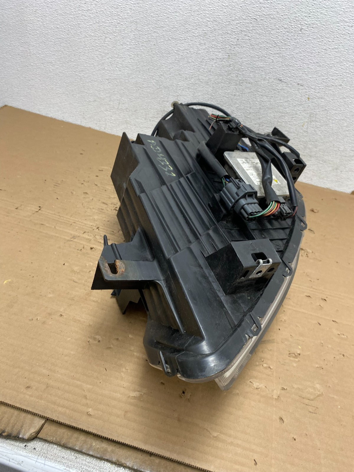 2010 - 2012 Mazda Cx9 Cx-9 Right Passenger RH Headlight Xenon HID AD4332 DW8