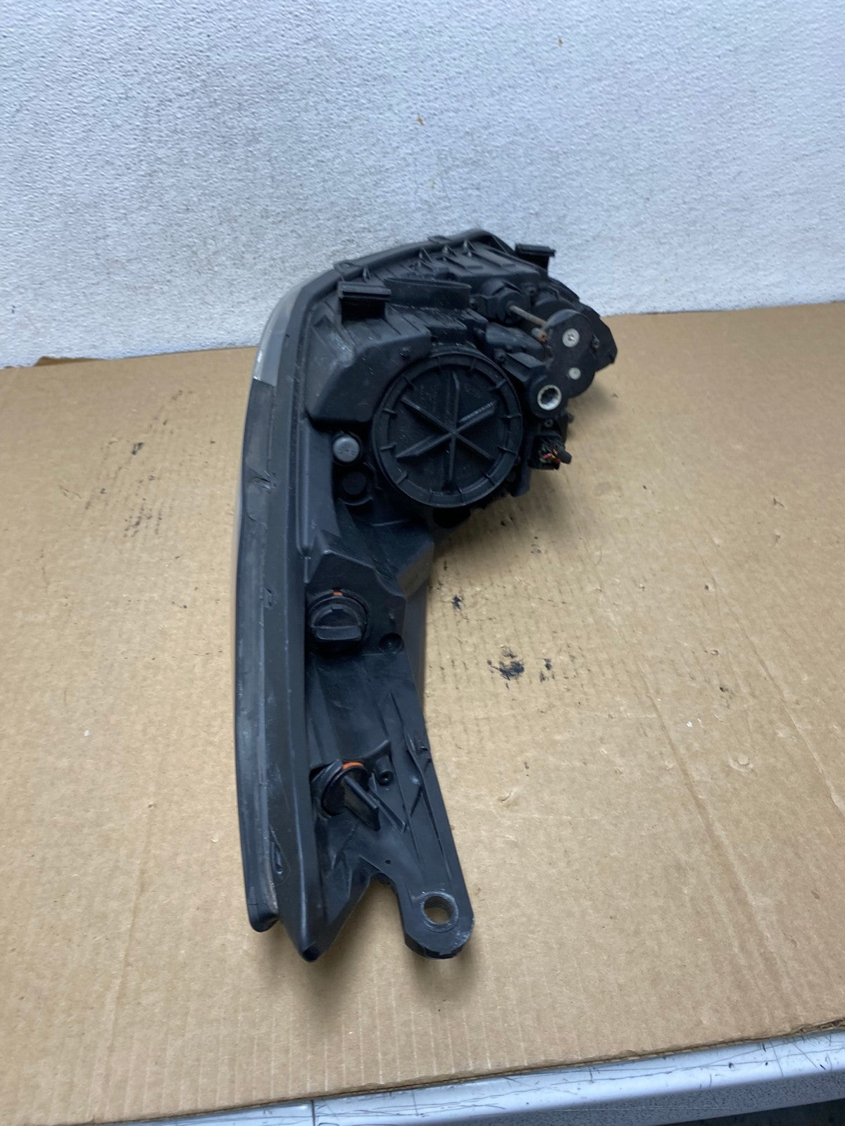 2011 2012 2013 Hyundai Elantra Right Passenger Headlight AG2041 LK7