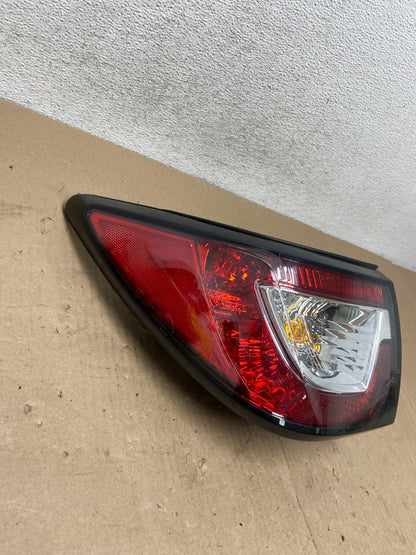 2013 to 2017 Chevrolet Traverse Left Driver LH Side Tail Light AG4696 GD2