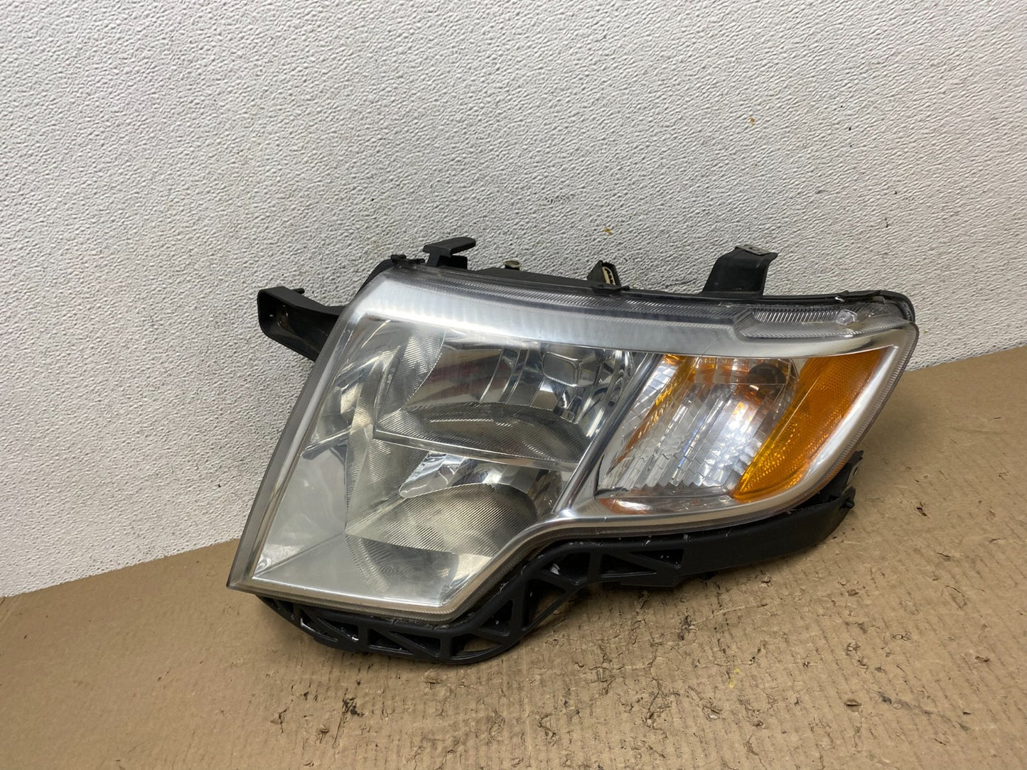 2007 2008 2009 2010 Ford Edge Headlight Left Driver Halogen DEPO AF7255 DW0