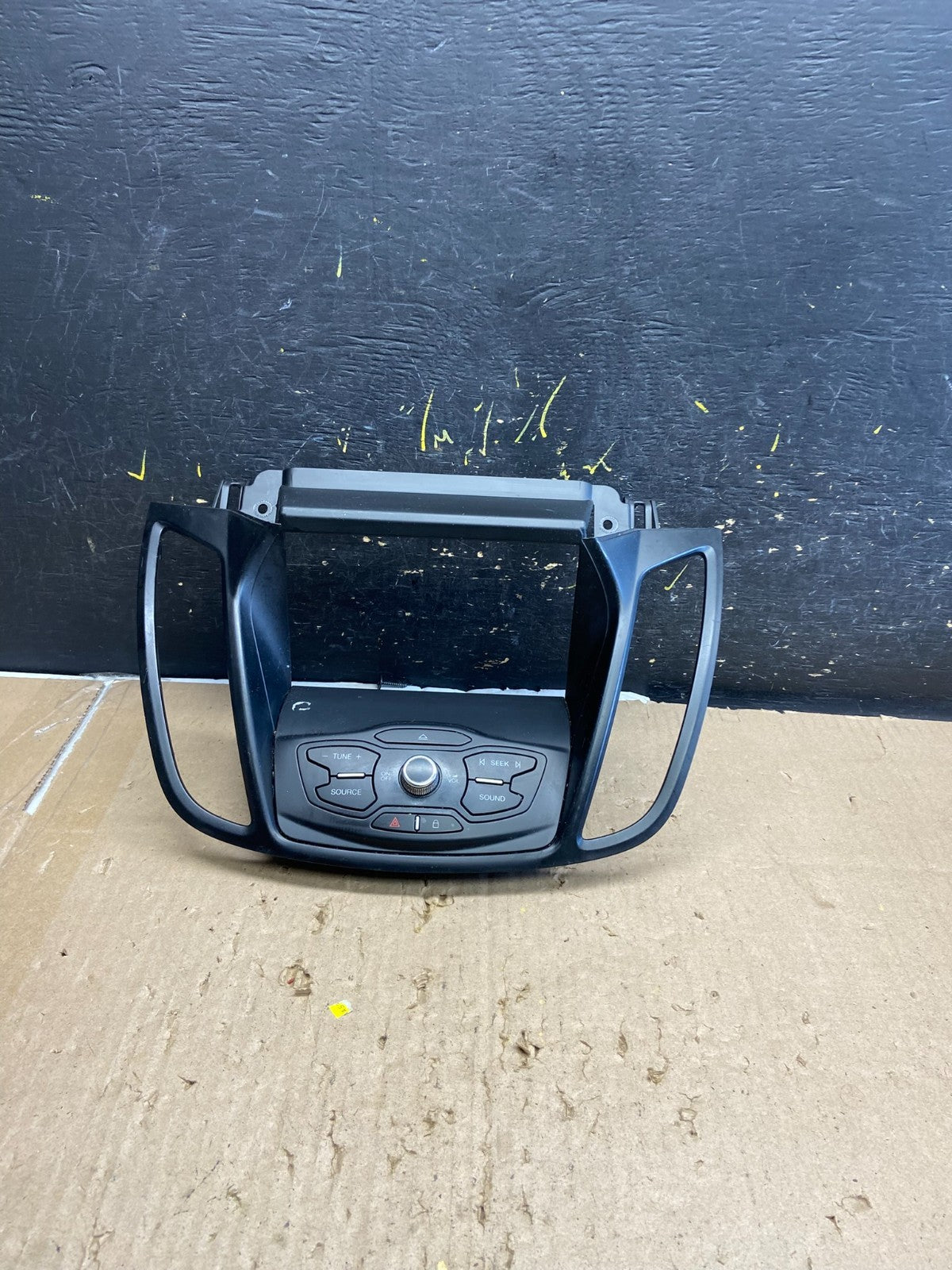 2013 2014 2015 2016 Ford Escape Dash Radio Control Panel Bezel AB5487 DG0