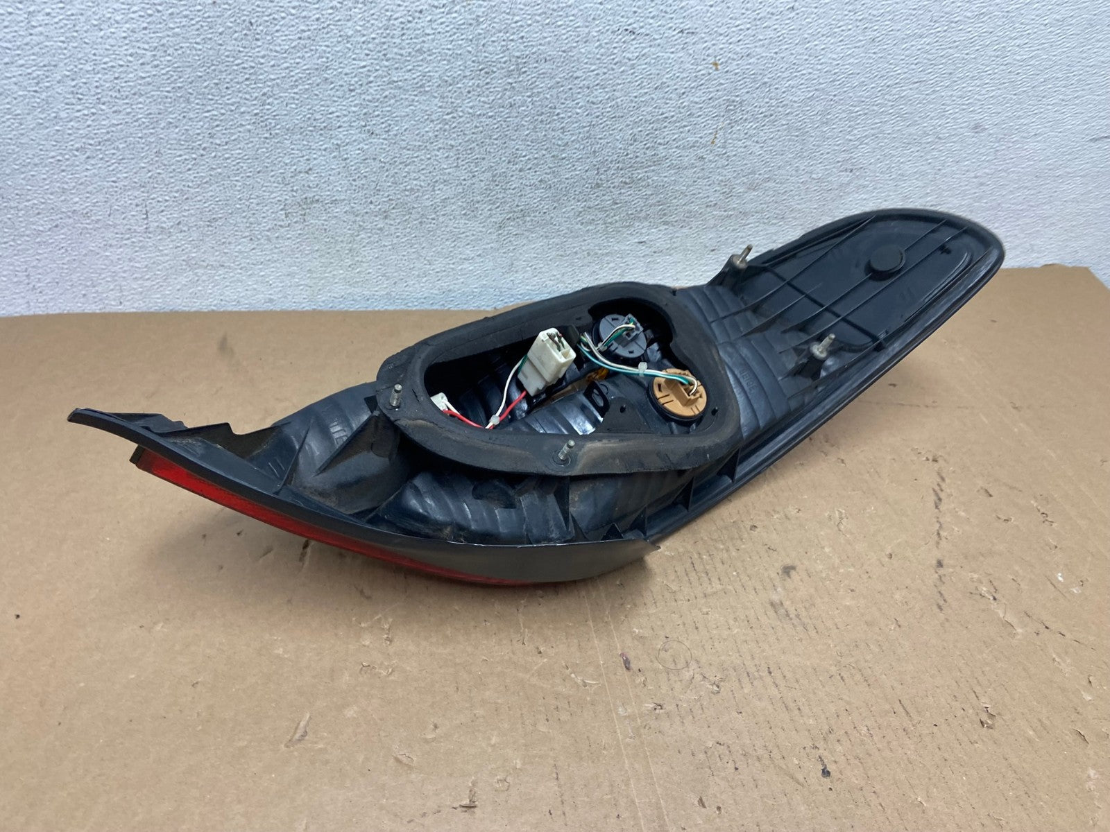 1999 2000 2001 Toyota Solara Right Passenger Rh Tail Light AD7996 LK4