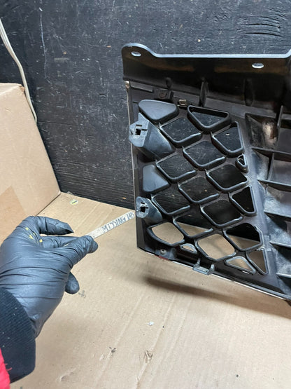 2005 2006 2007 Nissan Pathfinder Chrome Front Upper Grill Grille T3864 DG8