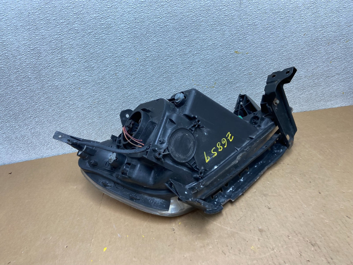 2002 to 2004 Honda Crv Cr-v Left Driver Halogen Headlight Z6859 DW6