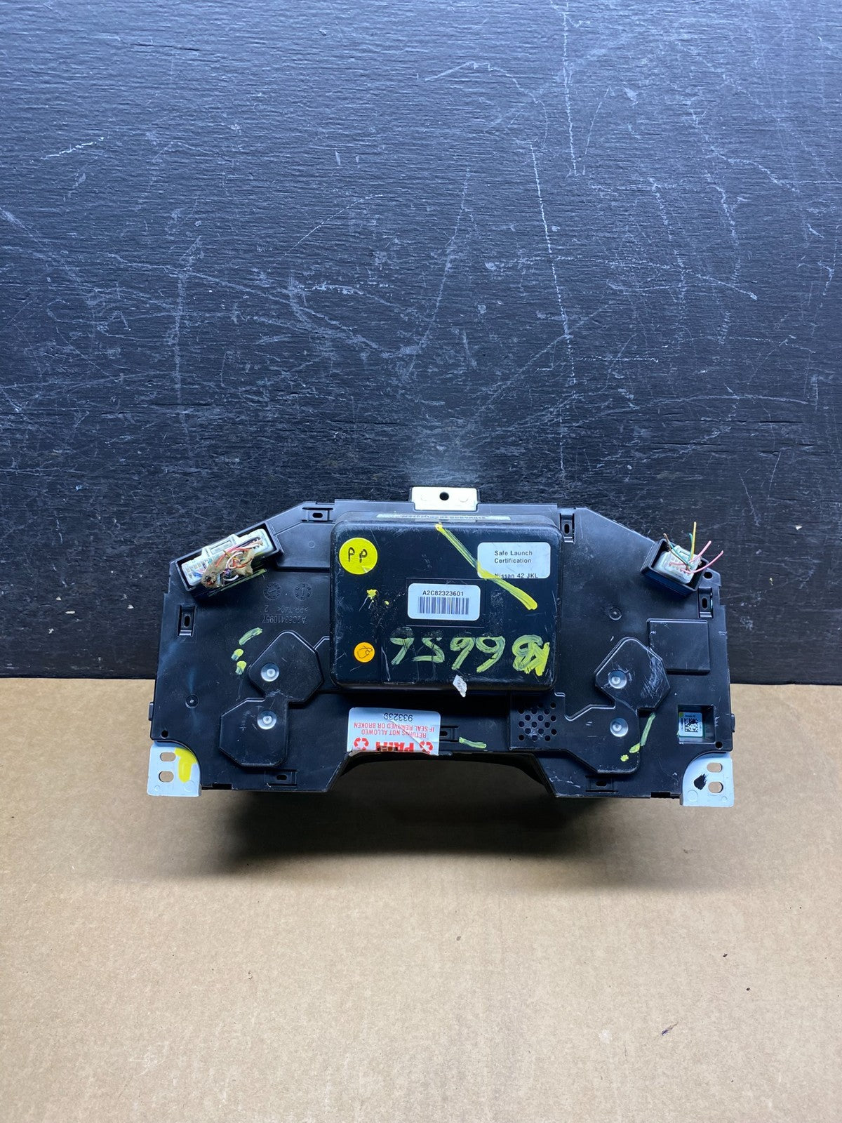 2014 Nissan Pathfinder Speedometer Cluster Gauge AH7163 DG4