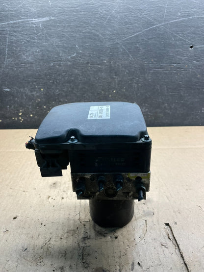 2007 to 2013 BMW X5 E70 ABS Anti-Lock Brake Pump Module OEM v9094 DG3