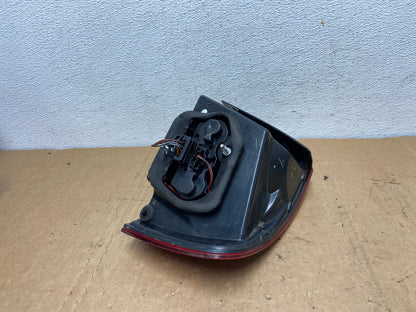 2008 2009 2010 Volkswagen Jetta Left LH Side Tail Light AD1264 LK4
