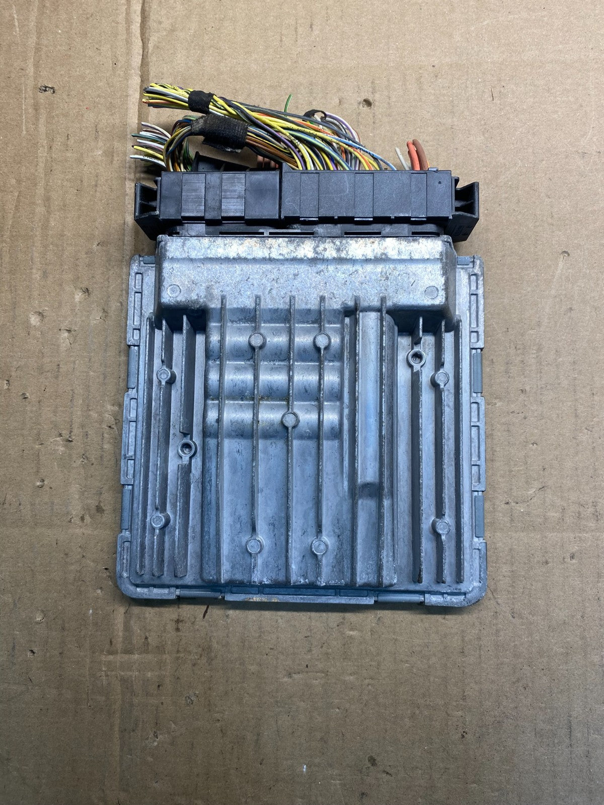 2007 - 2011 BMW 328i 528i E90 ECM ECU Engine Computer 7581126 AA7650 DG1