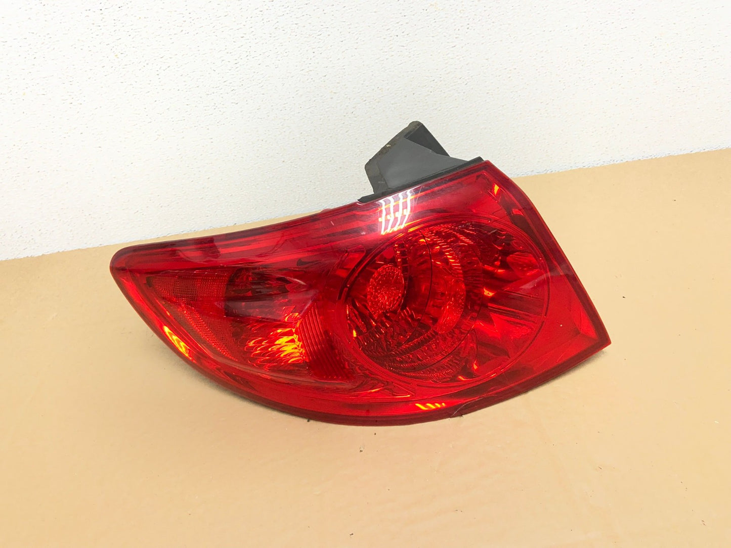 2007 - 2009 Hyundai Santa Fe Left Driver LH Side Tail Light AA6087 LK0