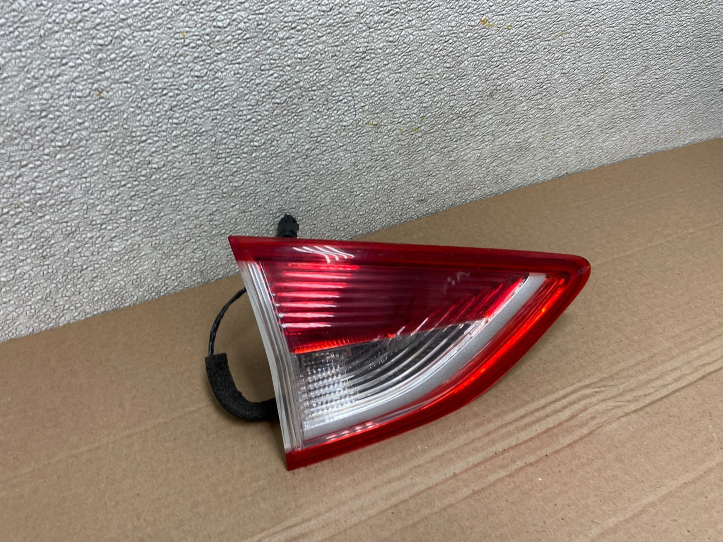 2013 to 2016 Ford Escape Left Driver LH Side Inner Tail Light OEM AB0935 LK2