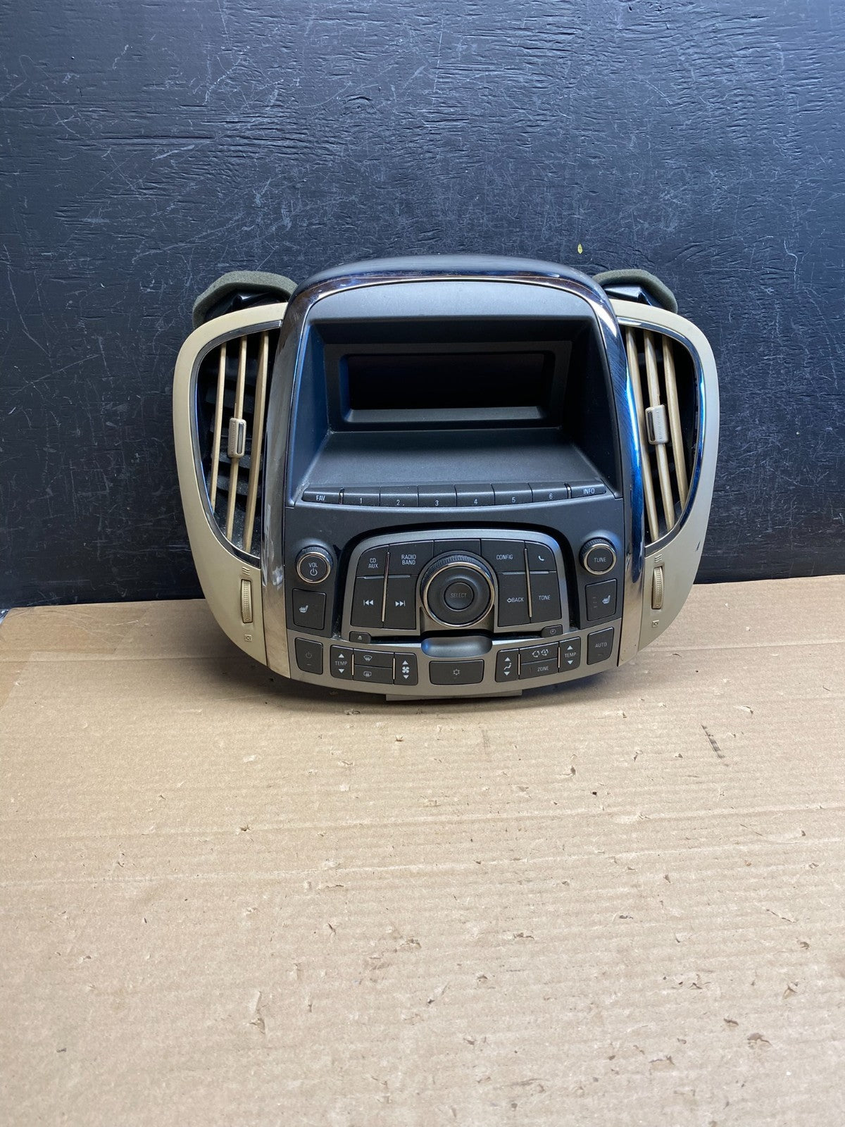 2010-2012 Buick Lacrosse Radio Climate Temperature Control Panel AG6248 DG0