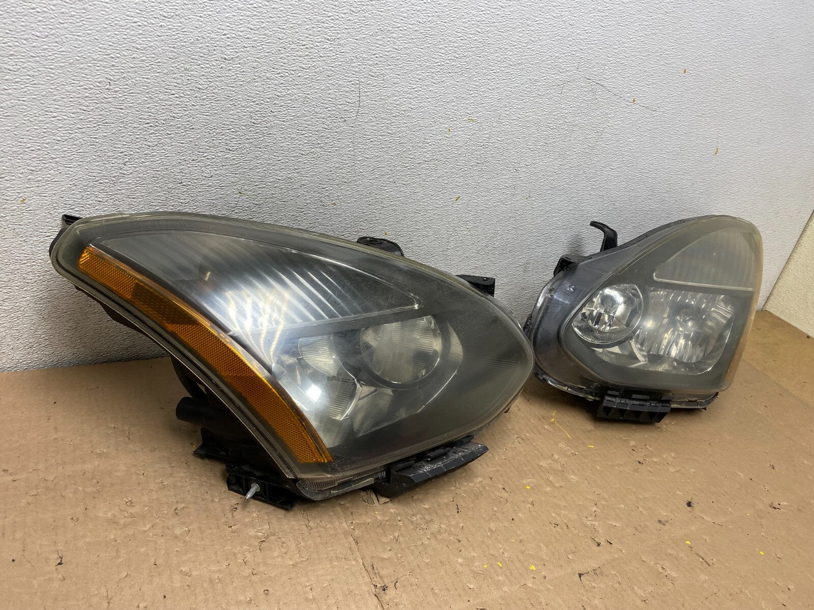 2009-2013 Nissan Rogue Left+Right Side Set Black Halogen Headlights M4979 DW2