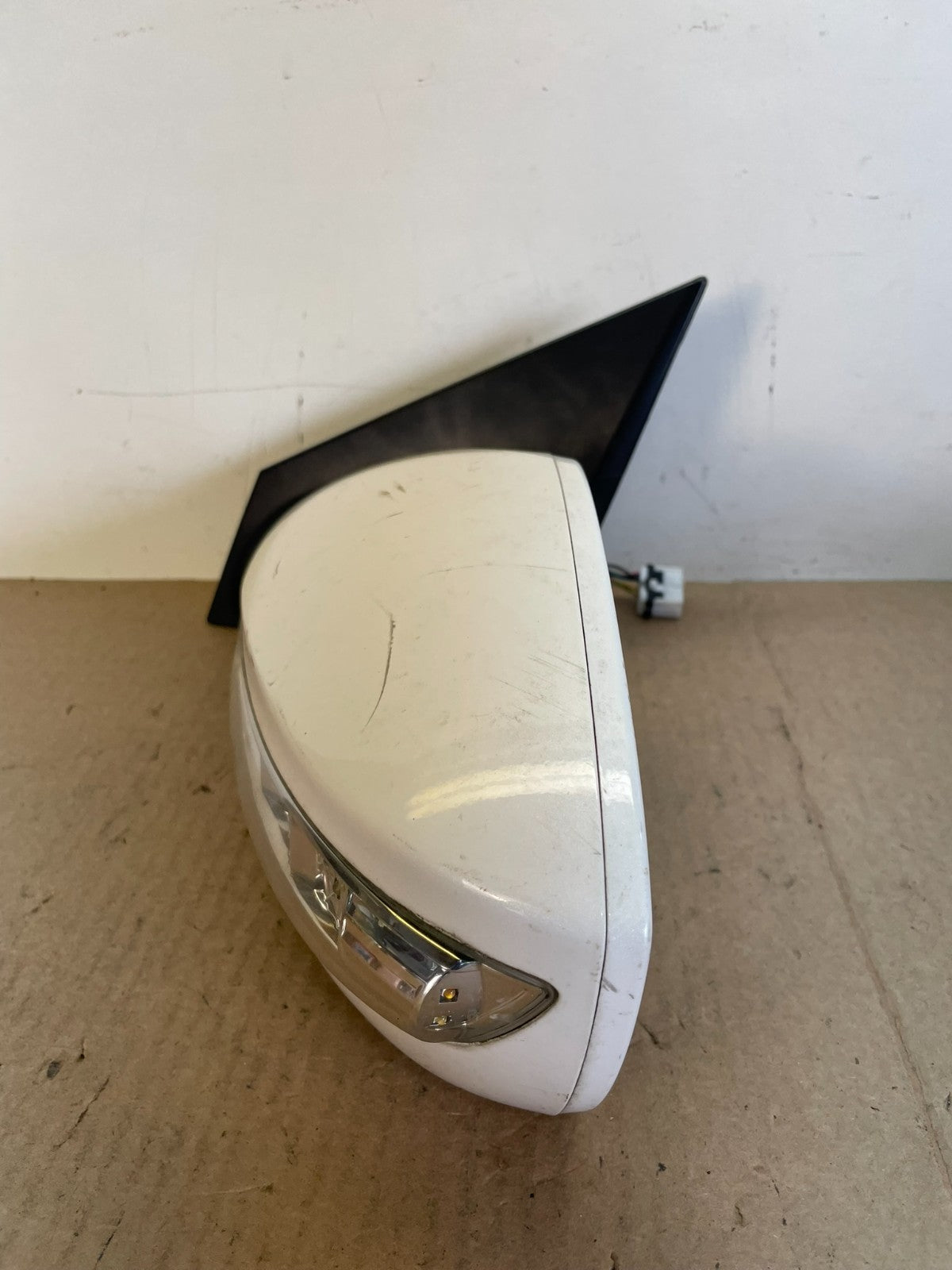 2011 - 2015 Hyundai Sonata Left Driver View Turn Sgn Door Mirror AH6267 DW10