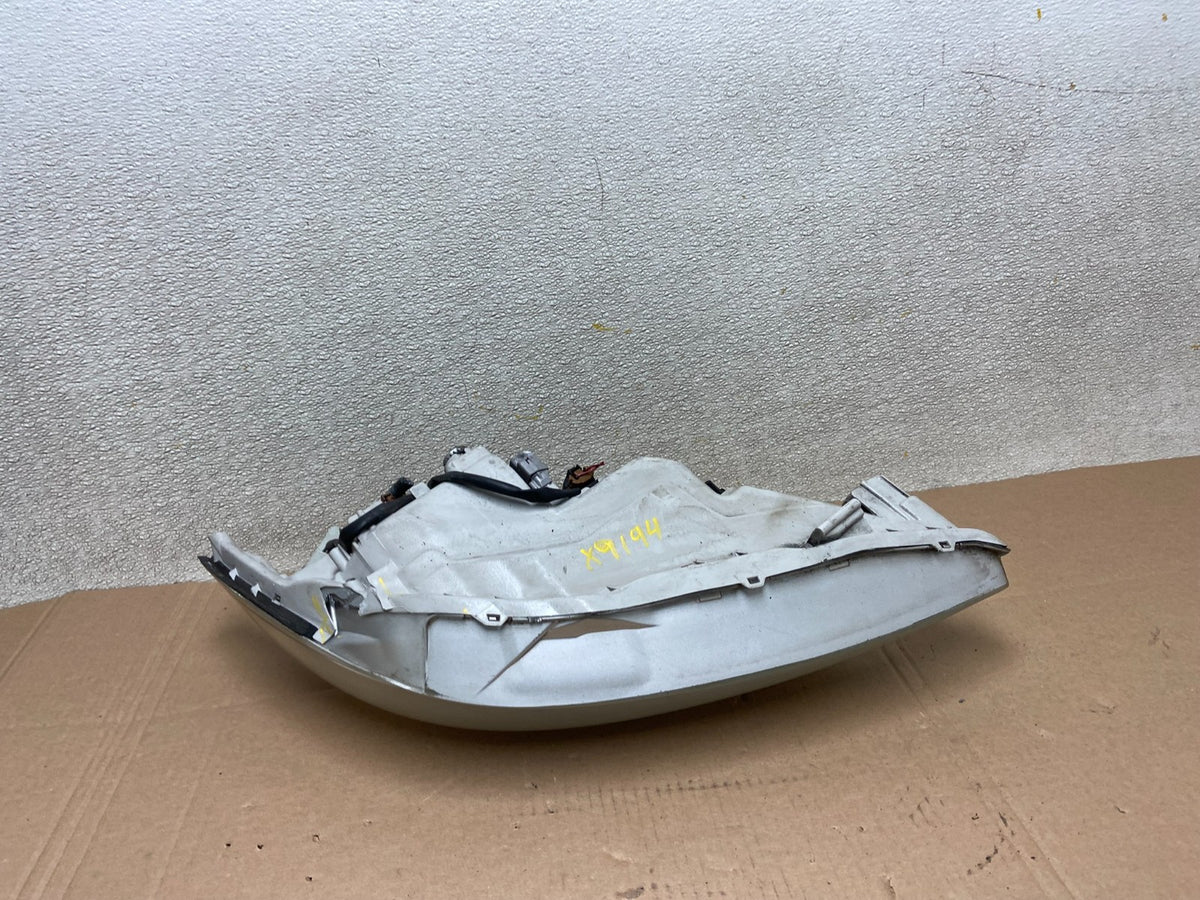 2005 to 2006 Toyota Camry Left Driver LH Halogen Headlight X9194 DW7