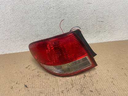 2002 2003 2004 Infiniti I35 Left Driver LH Side Tail Light AF7051 DW0