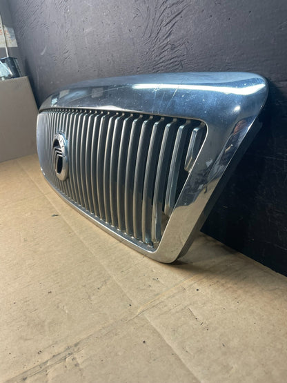 2003 to 2005 Mercury Grand Marquis Front Upper Grill Grille AC5076 DG1