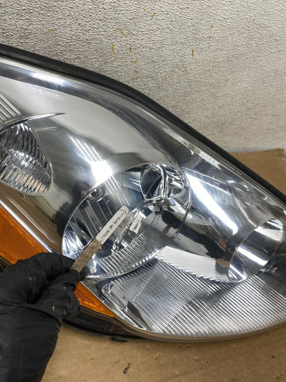 2006 to 2010 Toyota Sienna Right Passenger Rh Side Headlight Halogen AH8248 DW5