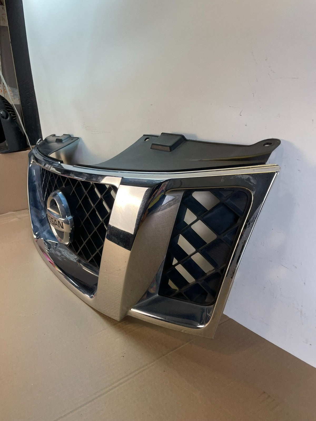 2008 to 2012 Nissan Pathfinder Front Upper Chrome Grill Grille AH6453 DG1