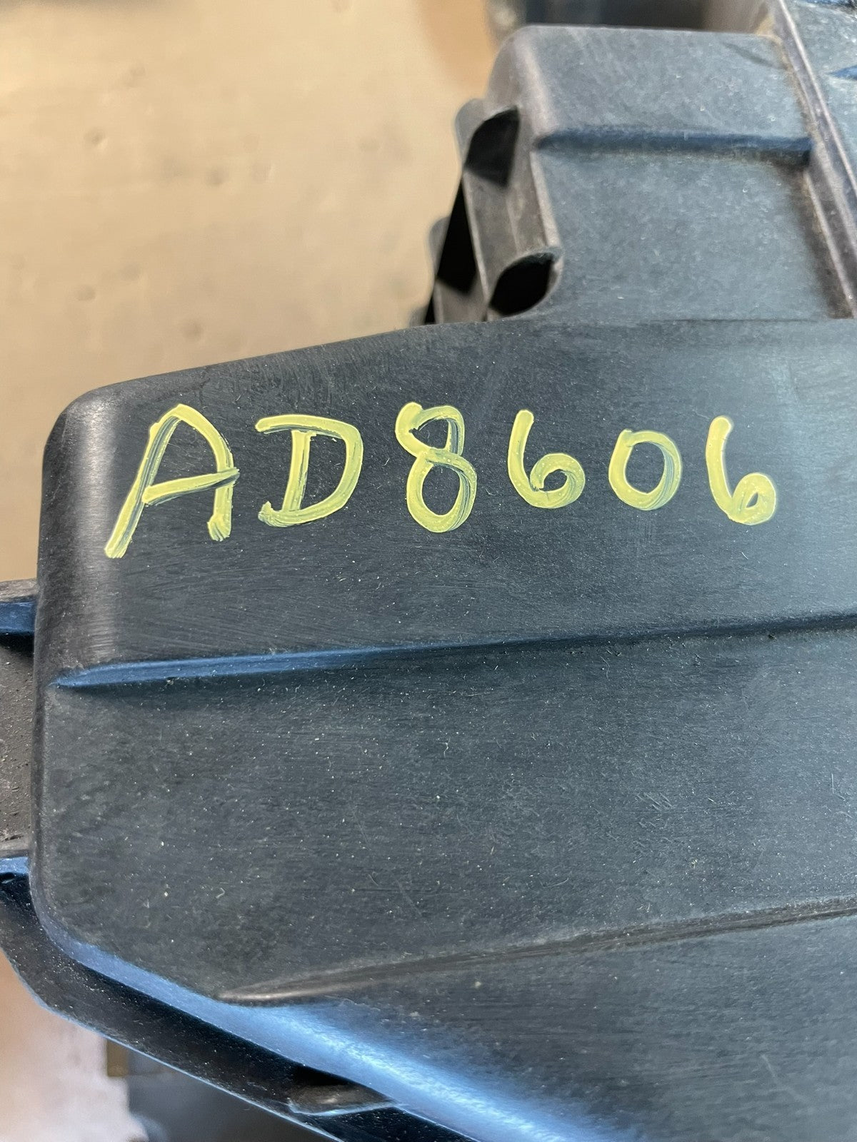2002-2018 Dodge Ram 1500 5.7L Air Cleaner Filter Box AD8606 DG7