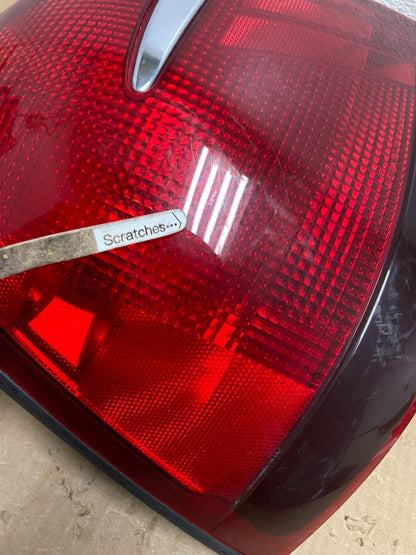 1998 - 2002 Mercury Grand Marquis Left Driver Lh Side Tail Light AF7947 GD3
