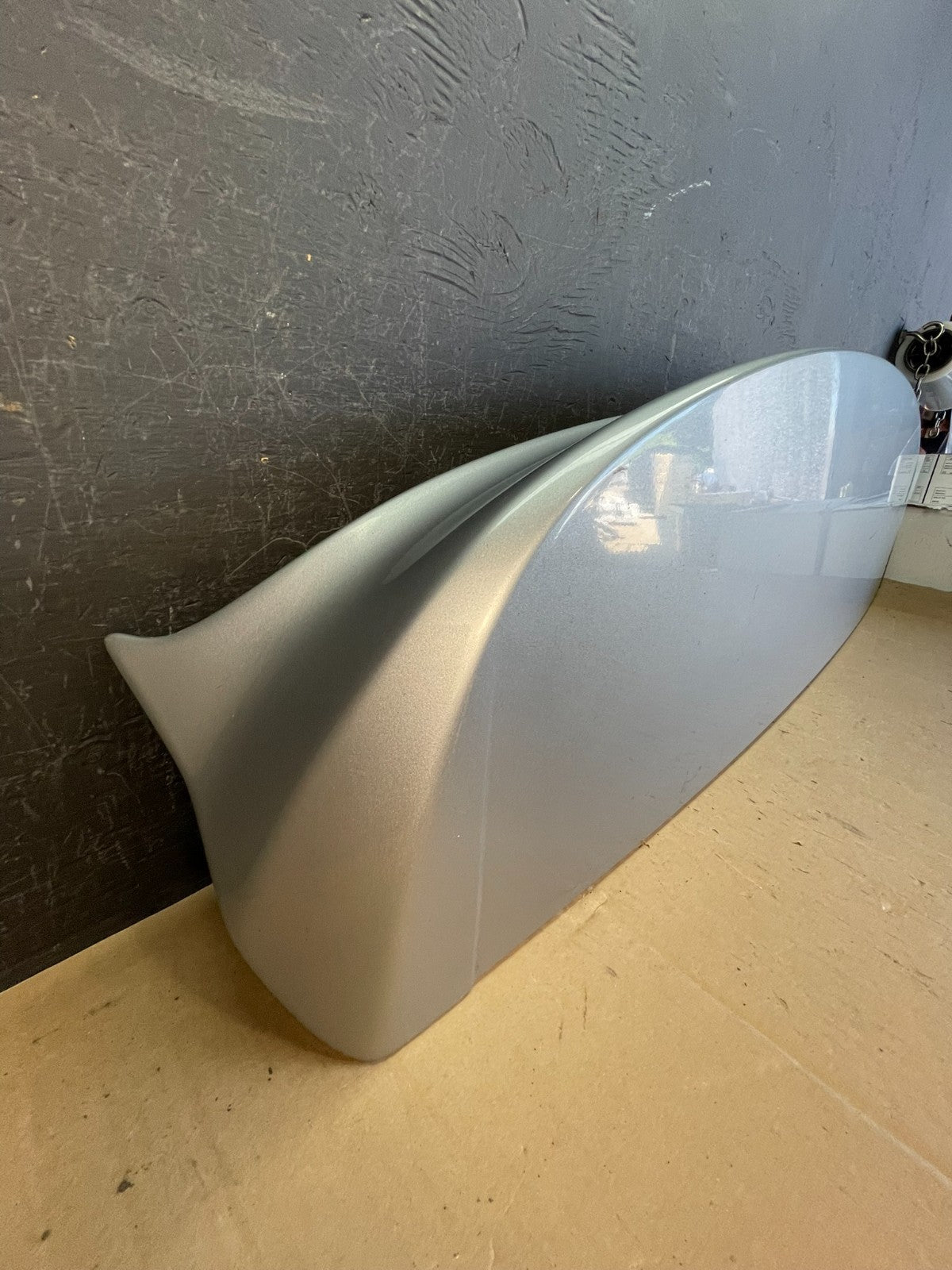 2011 to 2014 Toyota Sienna Rear Wing Spoiler ad5756 DG2