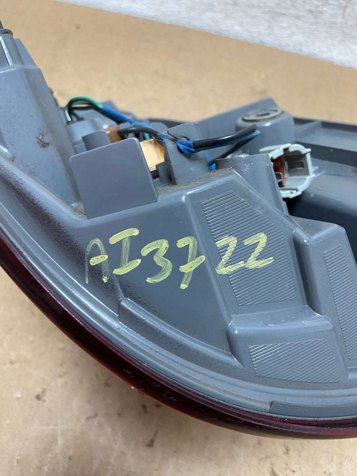 2011 to 2017 Nissan Quest Passenger Right Side Tail Light AI3722 LK6