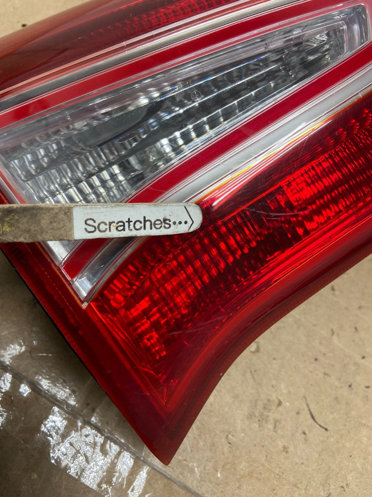2011 to 2013 Kia Sportage Left Driver LH Side Inner Tail Light ae6050 DG3