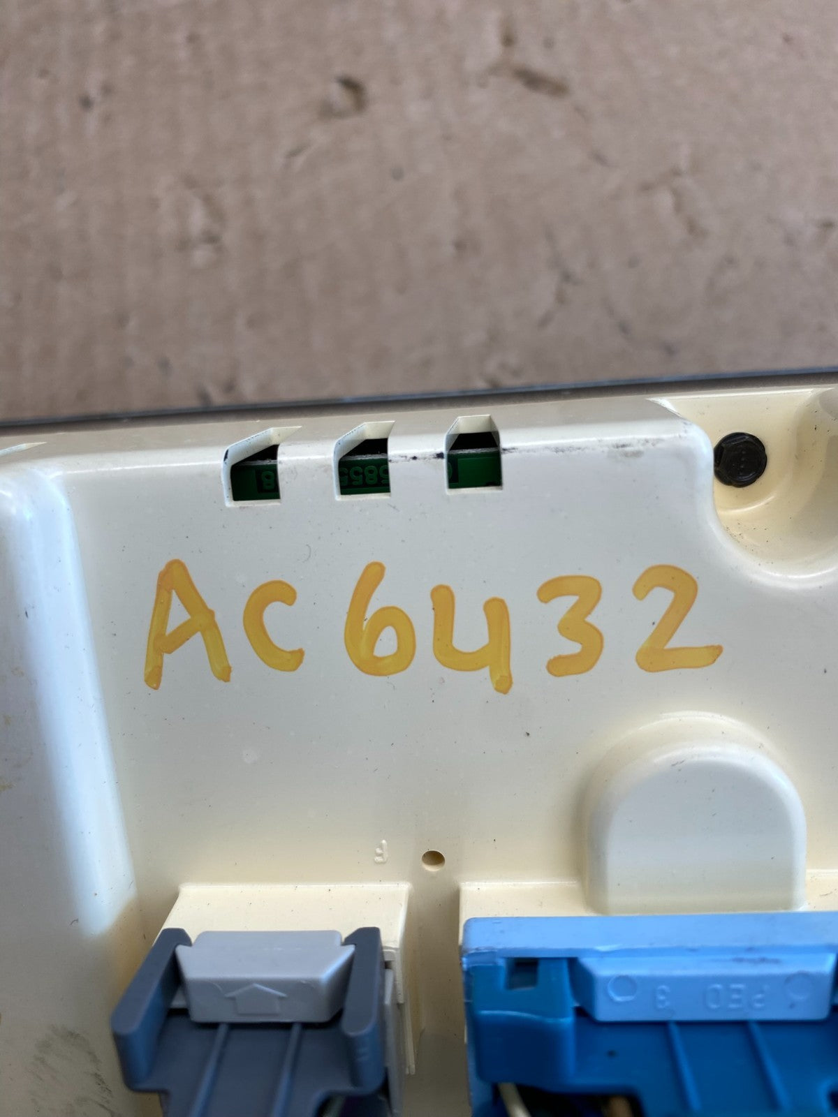 2003-2007 GMC Envoy Tahoe GMC Sierra A/C Climate Control A/C AC6432 DG7