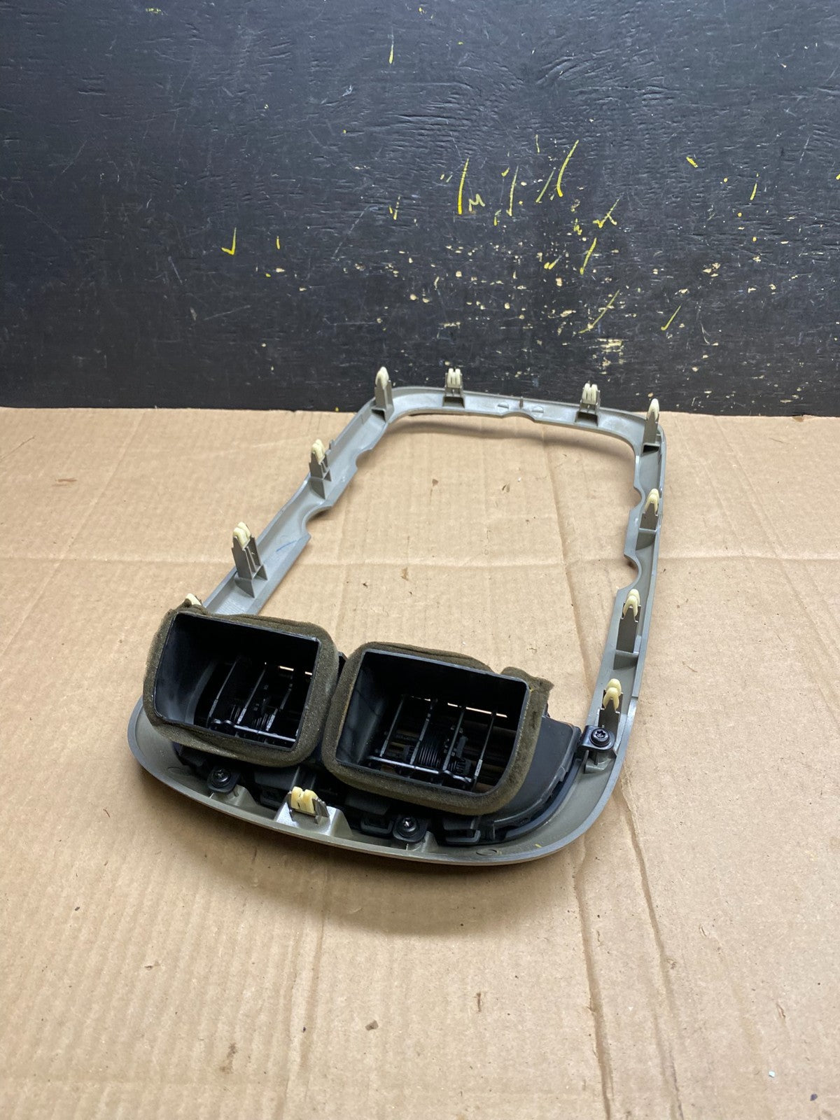 2013-2016 Chevrolet Malibu Center Radio Switch Air Vent Trim Bezel aa4595 DG3