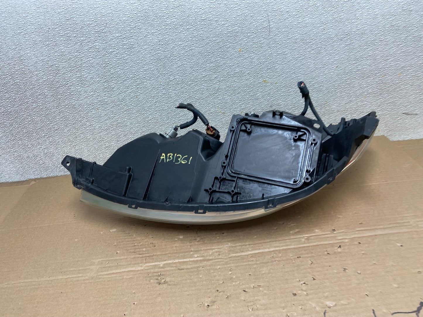 2006 to 2010 Toyota Sienna Right Passenger Rh Side Headlight Halogen AB1361 DW9
