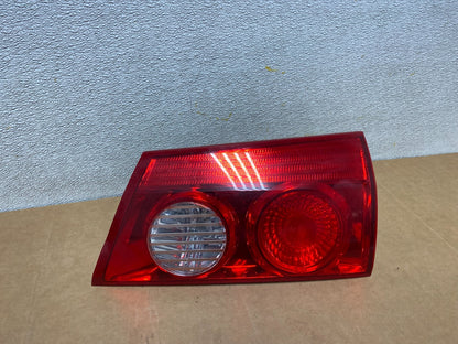 2006 to 2010 Toyota Sienna Right Passenger Side Rh Inner Tail Light Oem X2729 DW0