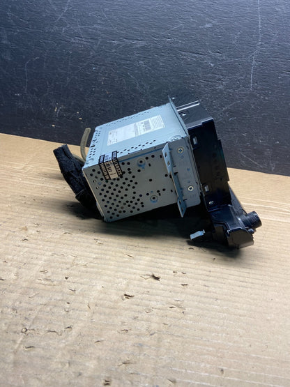 2017 to 2018 Hyundai Elantra Radio Clock Digital Player FM/AM AE2581 DG2