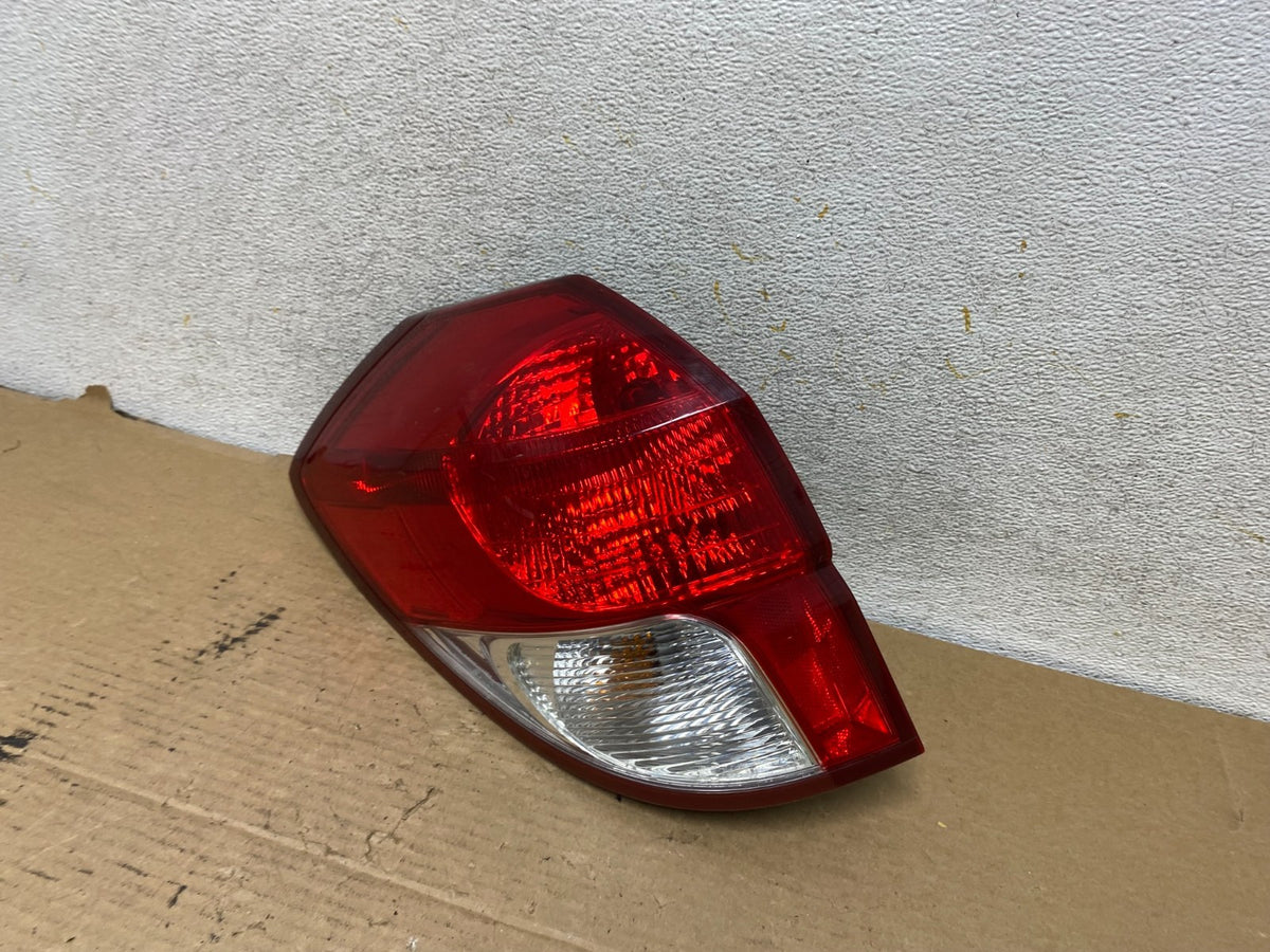 2008-2009 Subaru Outback Wagon Left Driver LH Side Tail Light AH8125 DW2