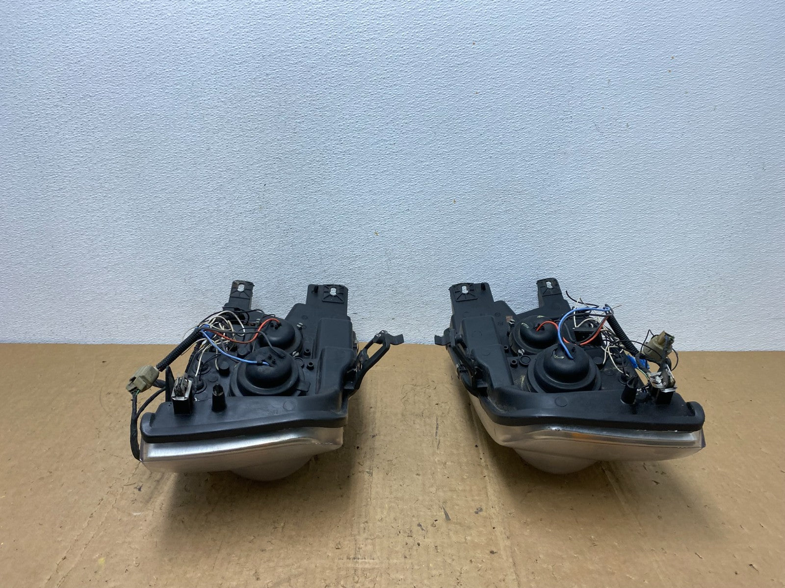 2004 to 2008 Ford F150 F-150 Left+Right Set Side LED Headlights AD0694 DG11