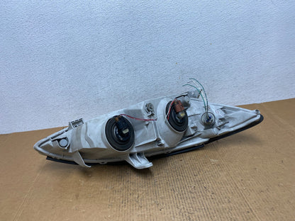 2002 2003 2004 Toyota Camry Left Driver Lh Side Halogen Headlight AE1305 DW5