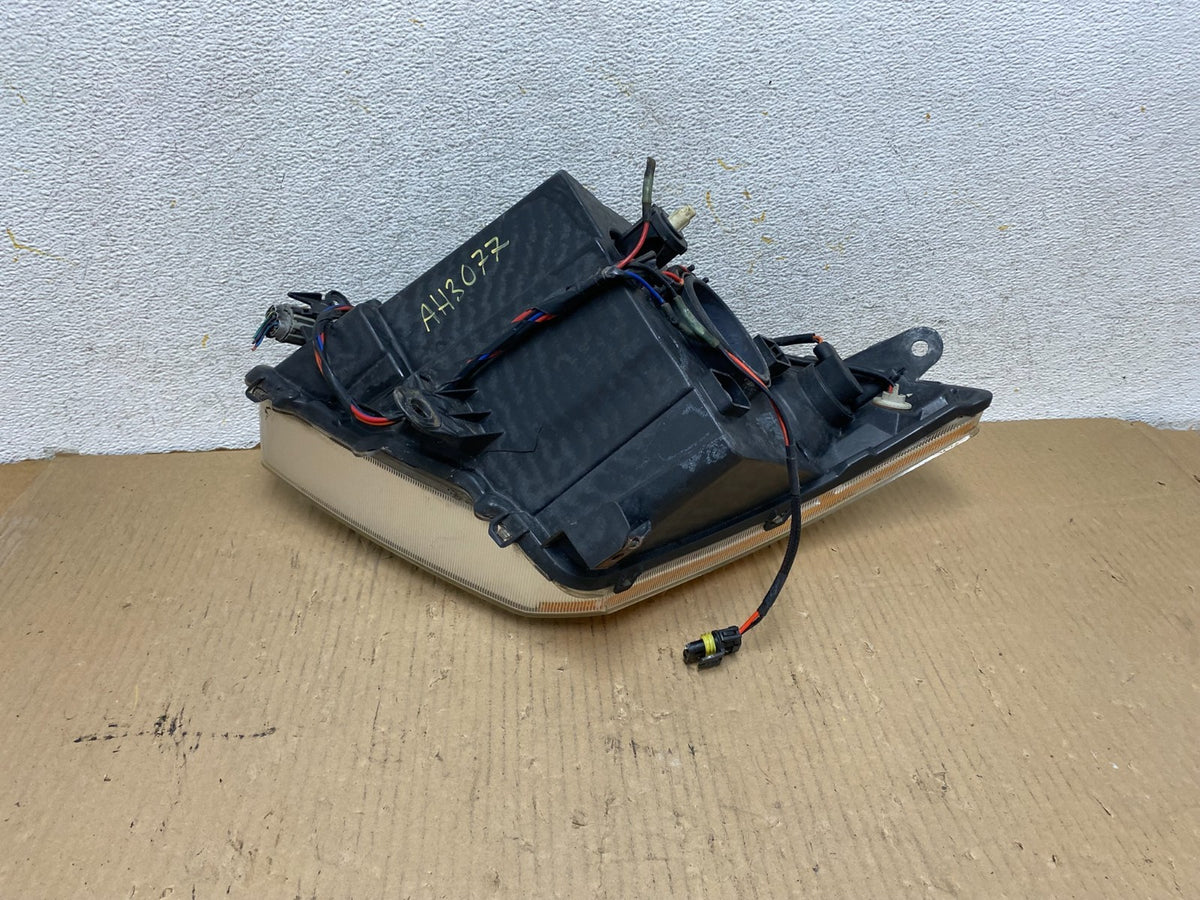 2007-2009 Nissan Sentra Halogen Right Passenger RH Side Headlight TYC AH3077 DW7
