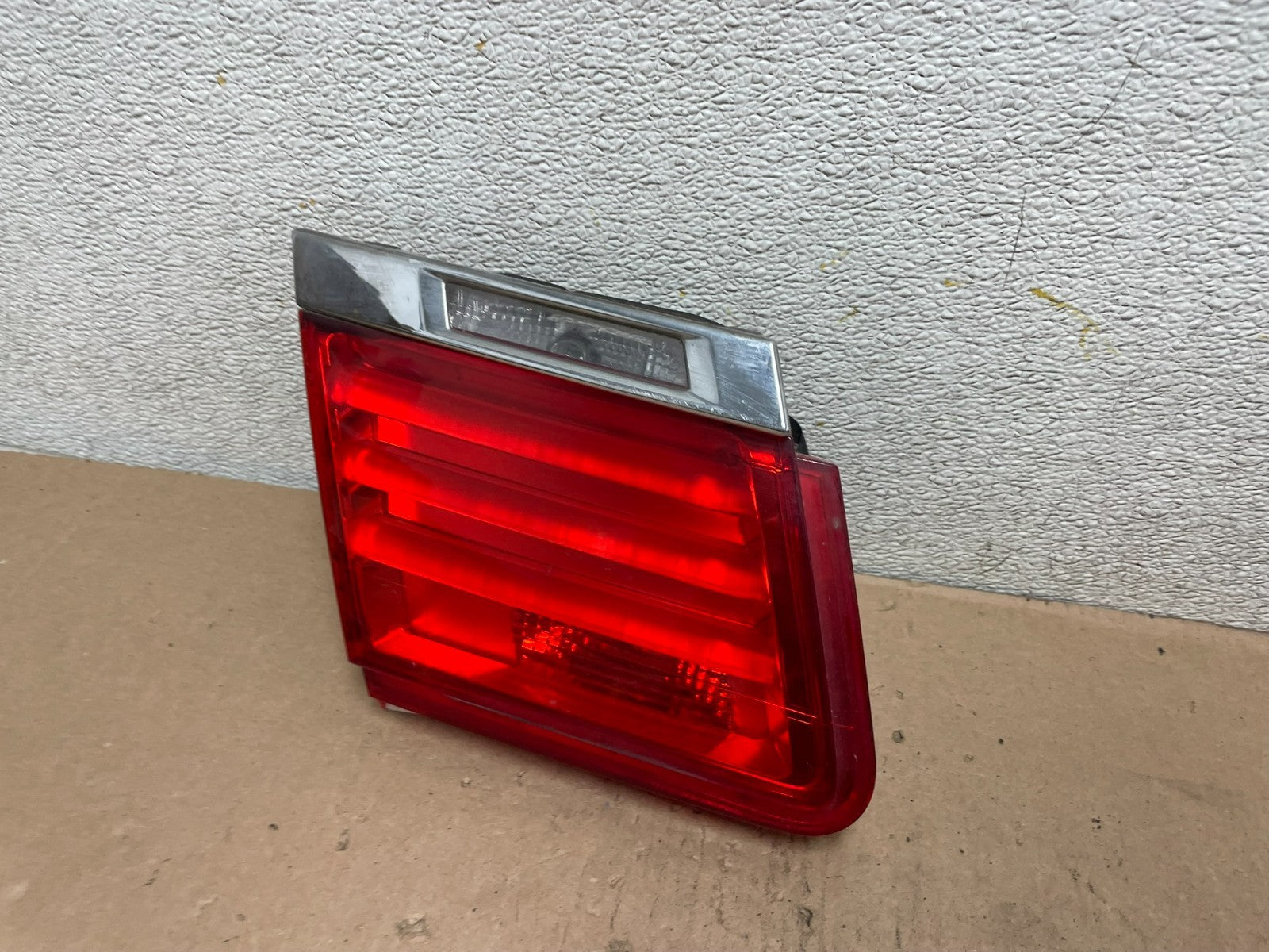 2009-2012 BMW 7-Series F01 F02 750i 750Li Left Driver Inner Tail Light Q4350 DW1