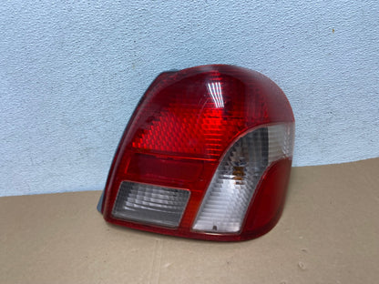 2000 to 2002 Toyota Echo Right Passenger RH Side Tail Light AD7845 LK0