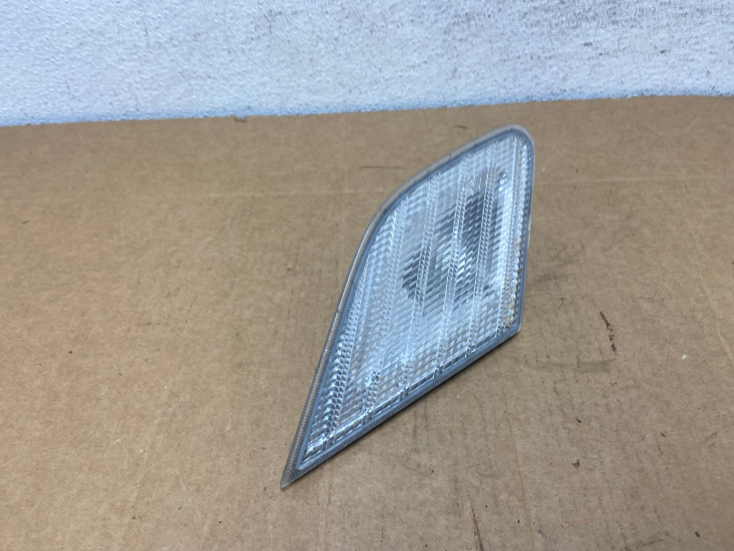 2000 2001 2002 Toyota Avalon Left Driver Lh Side Inner Tail Light AD5368 LK2