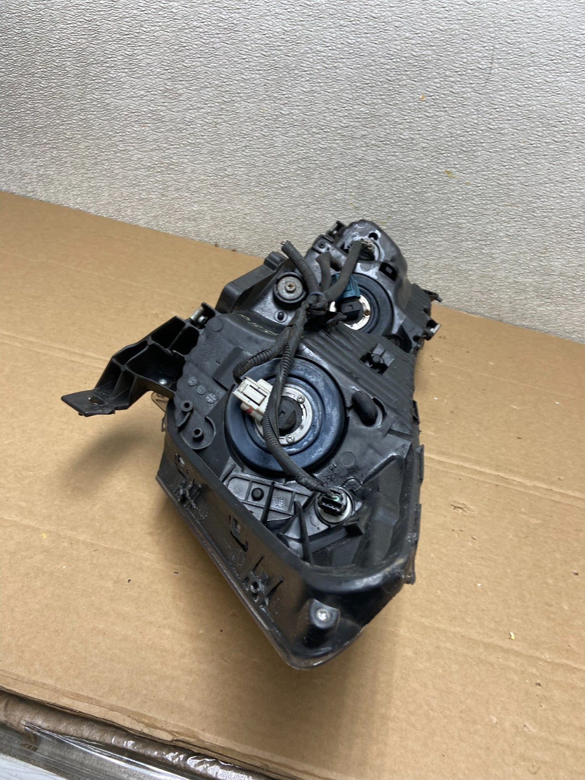 2008 to 2012 Honda Accord Sedan Right Passenger RH Headlight TYC AB3502 DW6