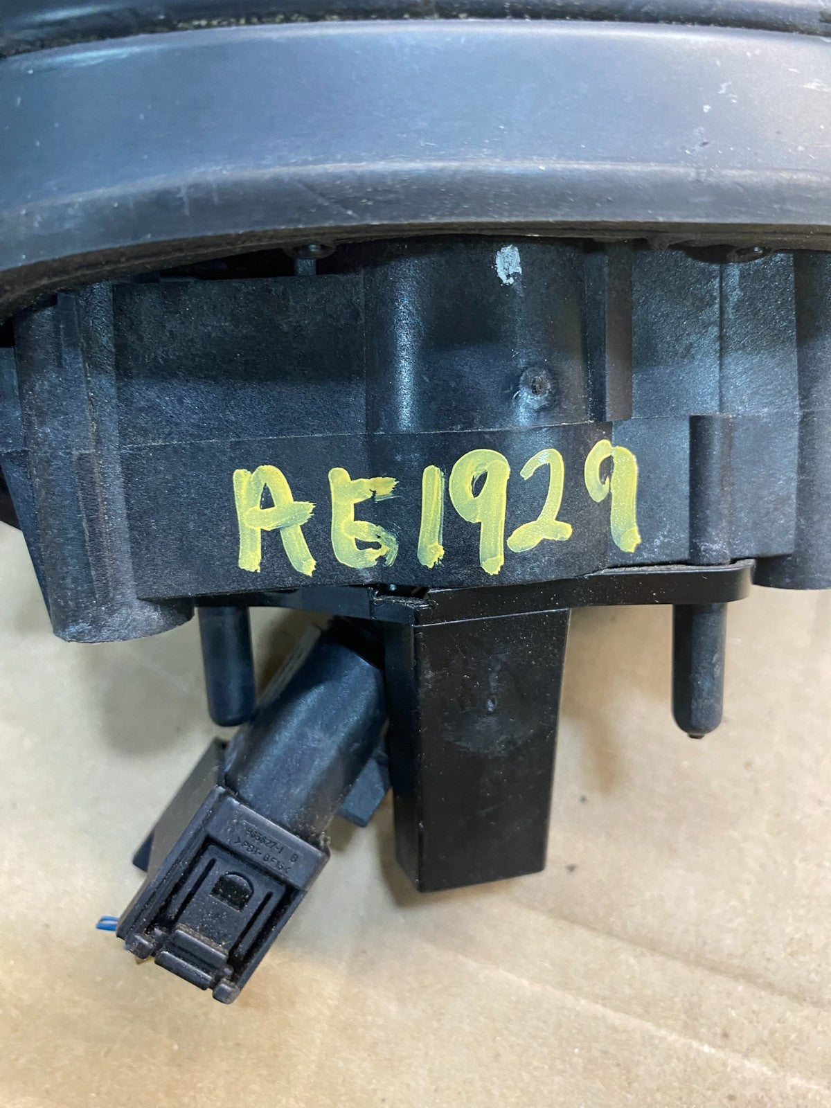 2002 to 2007 Mini Cooper Driver Left Side View Power Door Mirror AG1929 MS8